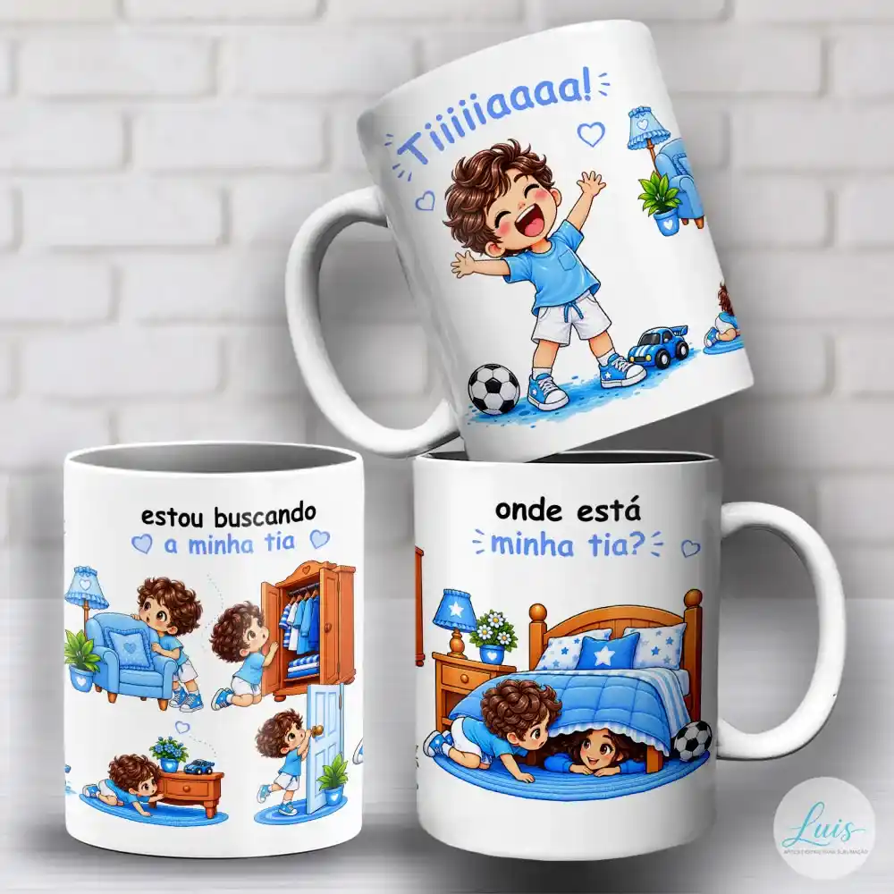 arte para caneca tia onde está minha tia menino com cenas do menino de braços abertos e procurando pela tia pelos móveis da casa toda, com frases: "Tiiiiiaaaa!", "estou buscando a minha tia" e "onde está minha tia?"